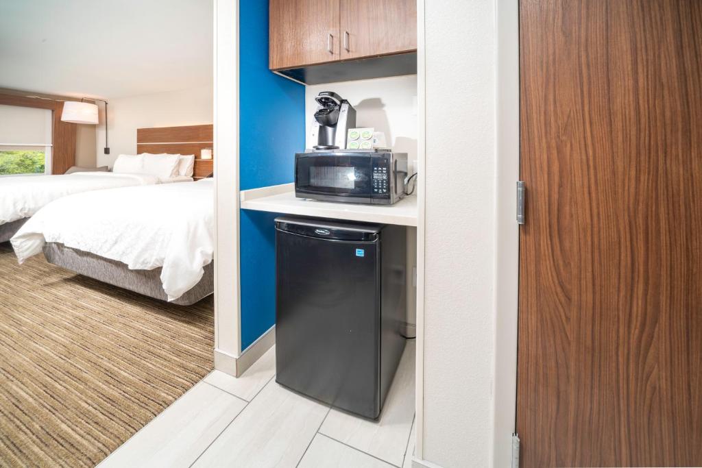Holiday Inn Express and Suites Rock Hill photo