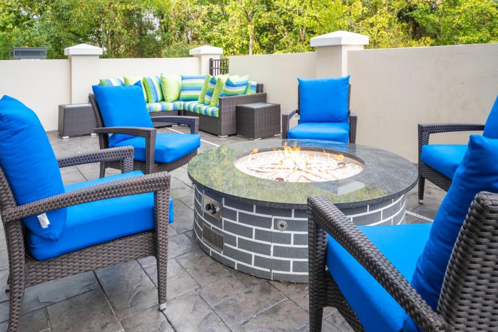 Holiday Inn Express and Suites Rock Hill photo