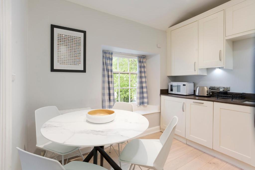 5 Lowfield, Ambleside photo 6