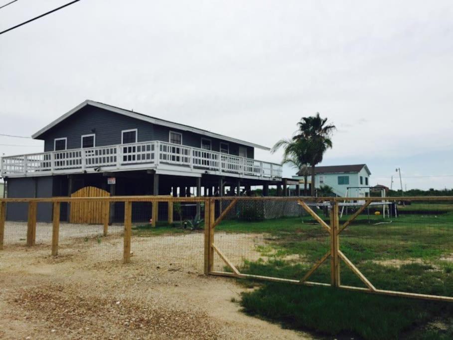 Bayhouse on the water