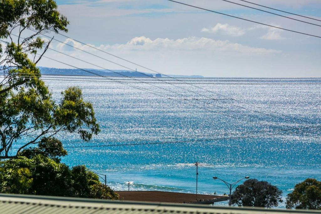 Bayview Number Two, Lorne