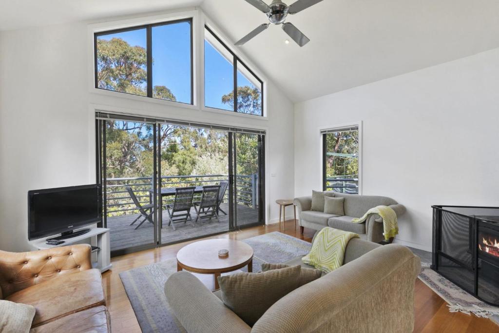 Morgans at Lorne, Lorne