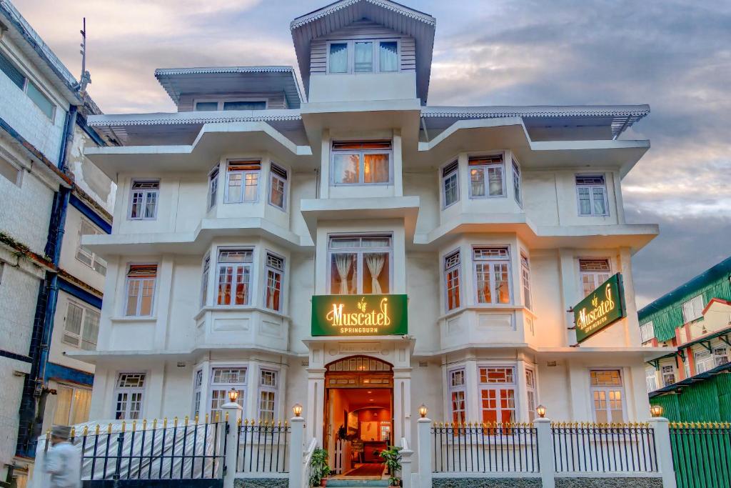 Muscatel Spring Burn - 100 Mts from Mall Road — Hotel in Darjeeling