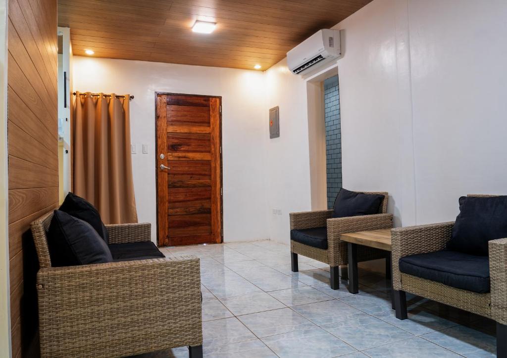 B&B Backpackers photo