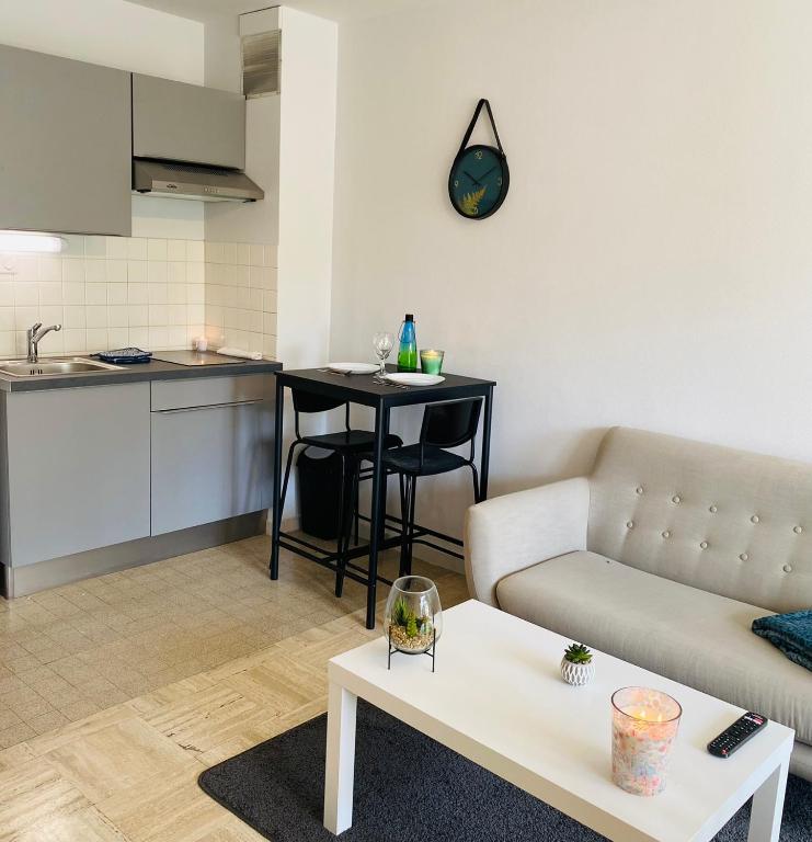 KASA VOYTIER Parking privé & Wifi - Balcon & Ascenseur - 4