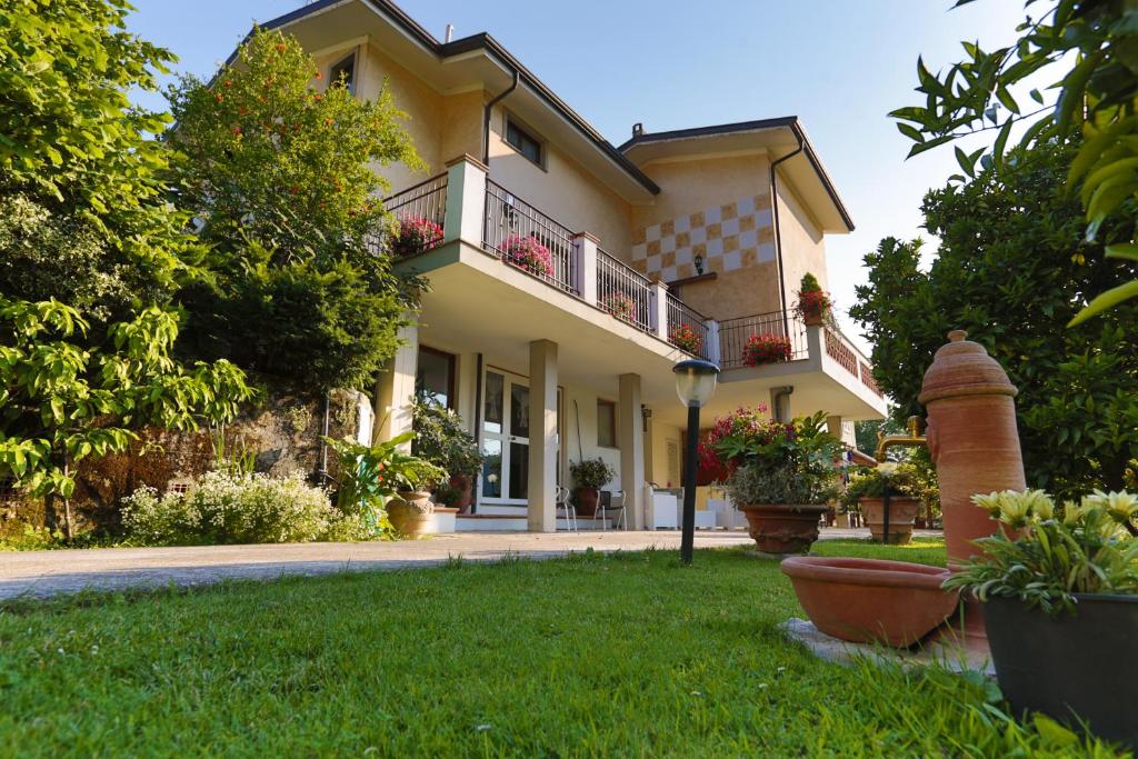 Casa Anna a Pietrasanta in Toscana con piscina - 2