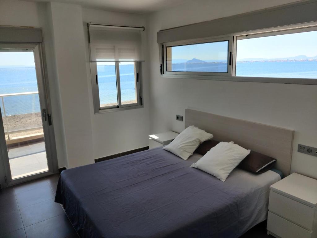 Apartamento Premium con Vistas al Mar en La Manga Beach Club - 3