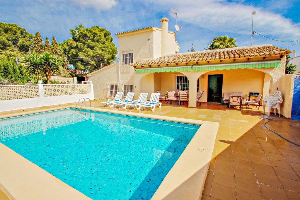 Linea - sea view villa with private pool in Teulada, Teulada