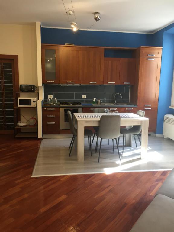 Rosy Apartment Rome - 2