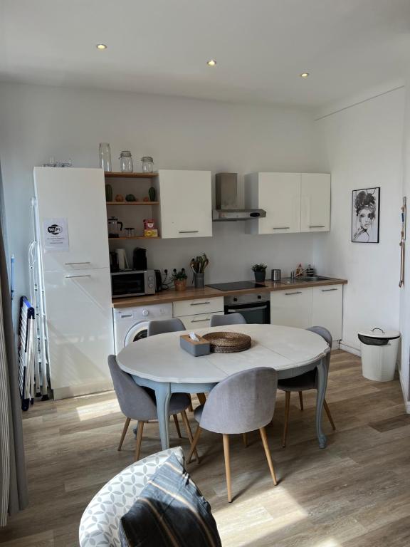 Magnifique Appartement 3 pièces Joliette Marseille PARKING PRIVATIF - 3