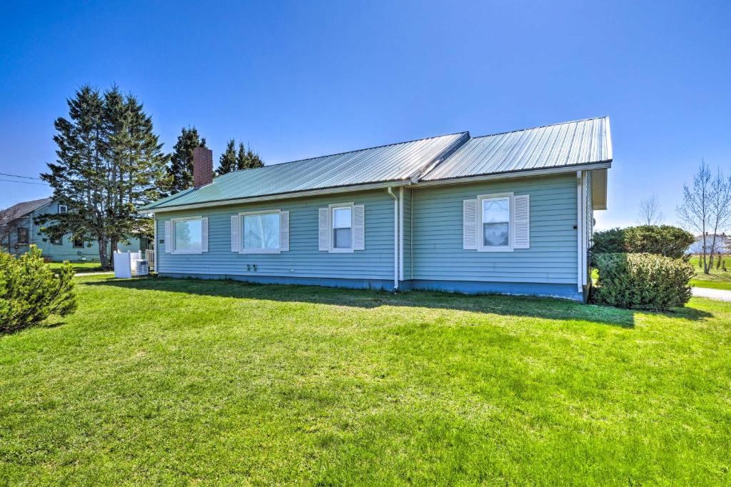 Nautical Lubec Cottage with Fire Pit and Grill!