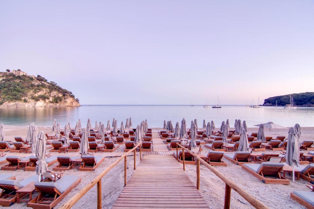 Valtos Beach Hotel photo