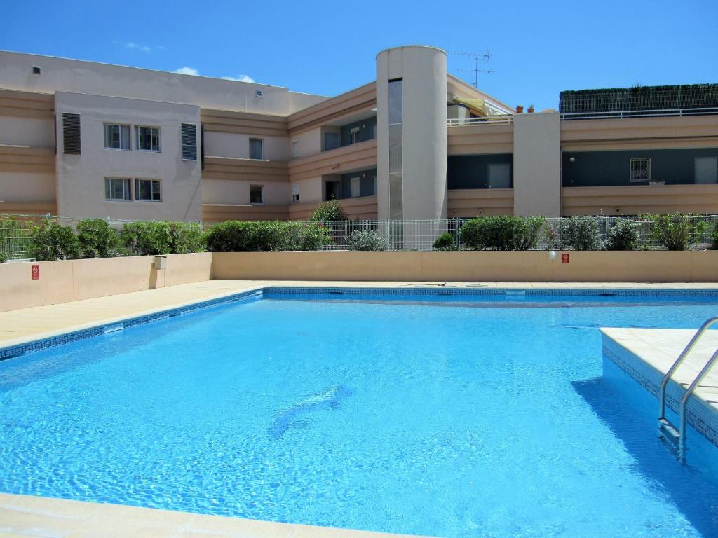 quartier port de peche et plaisance residence avec piscine - 5