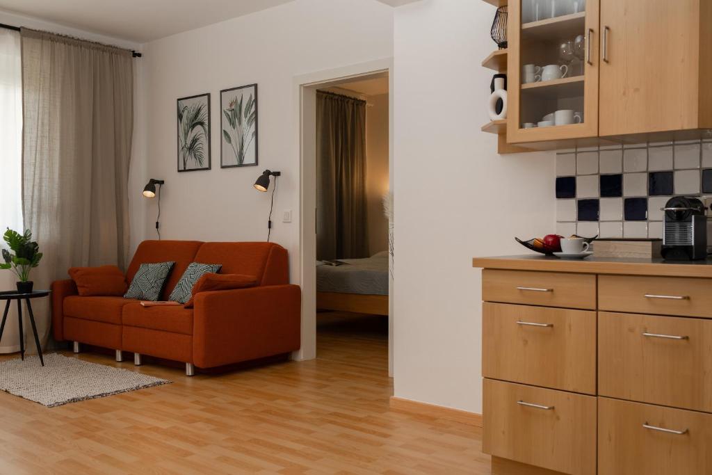 Fresh Apartment with Terrace + Free Parking - 4