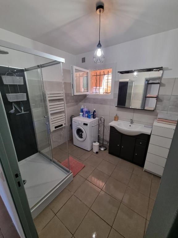 location vacances T4 bas de villa Toulon - 3