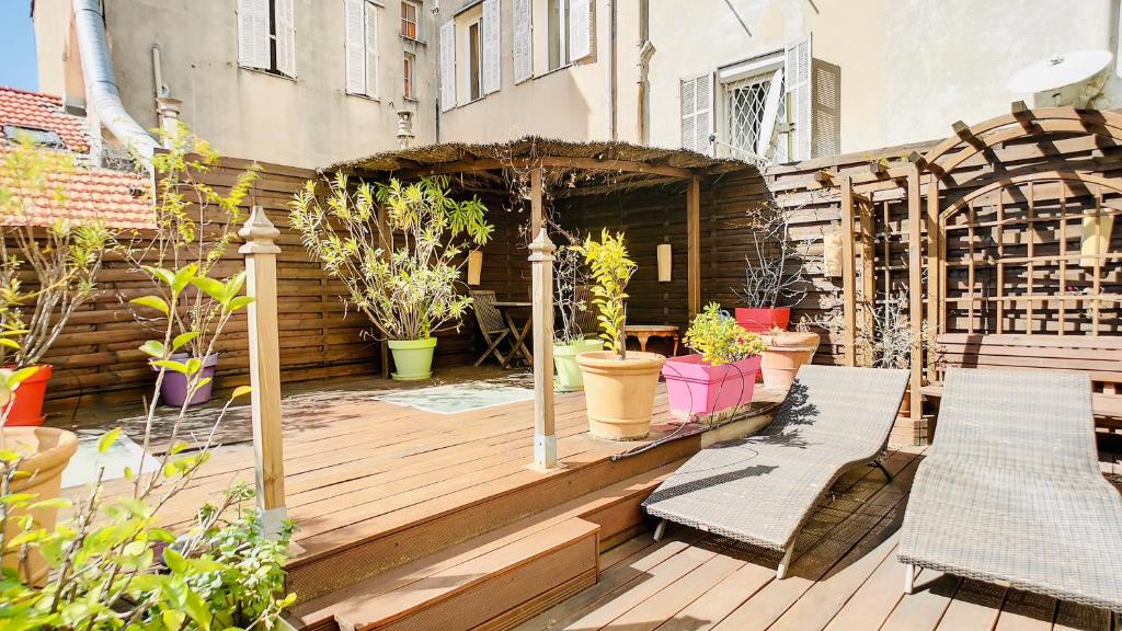 Cannes : superbe terrasse rue d'Antibes - 3