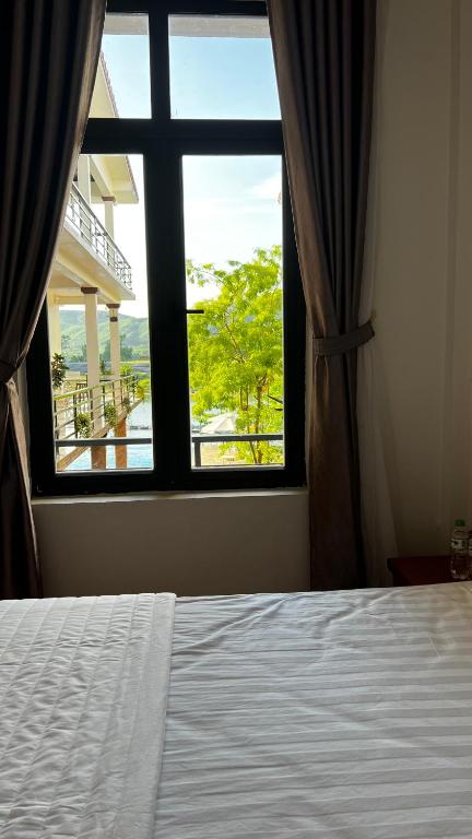 Jade Hotel photo
