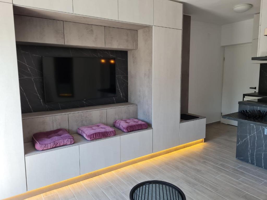 Apartment with Forest & Sea View, Seline