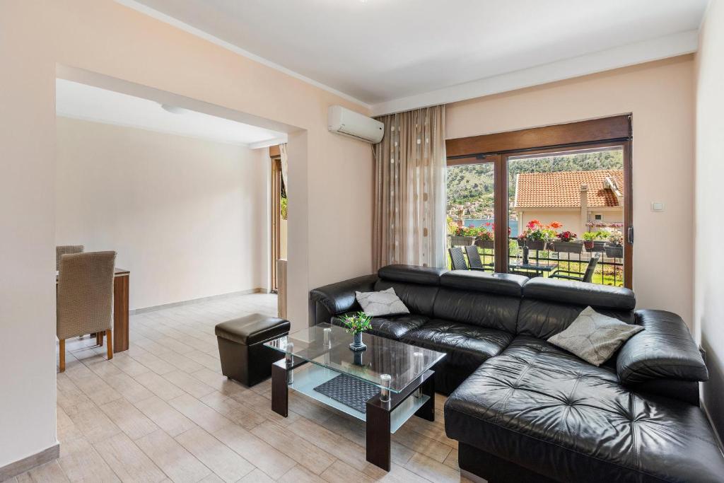 Muo Sea Front Apartments Kotor - 2