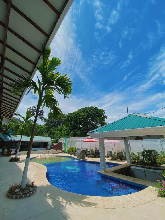 Great swimming pool