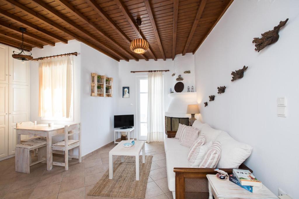 Escape to Mykonos - Entire place by Ornos beach photo