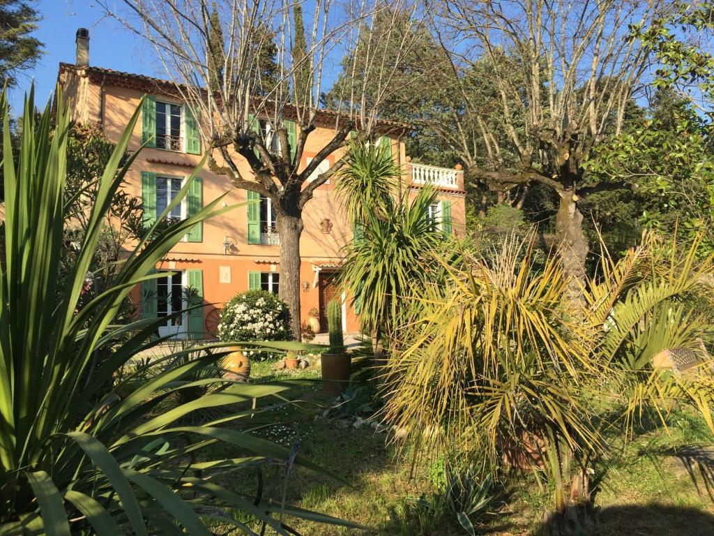 bastide saint georges 전경