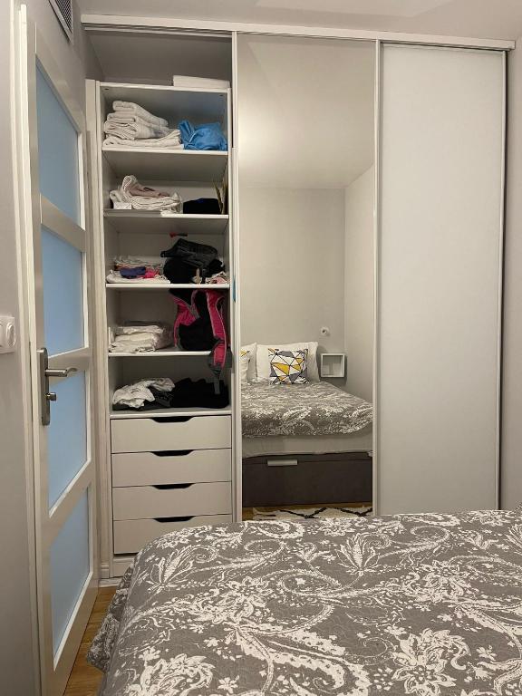 Appartement calme et propre avec vue sur la mer - 5