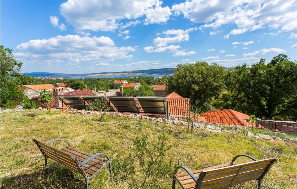 Awesome Home In Starigrad With Wifi, 4 Bedrooms And Indoor Swimming Pool