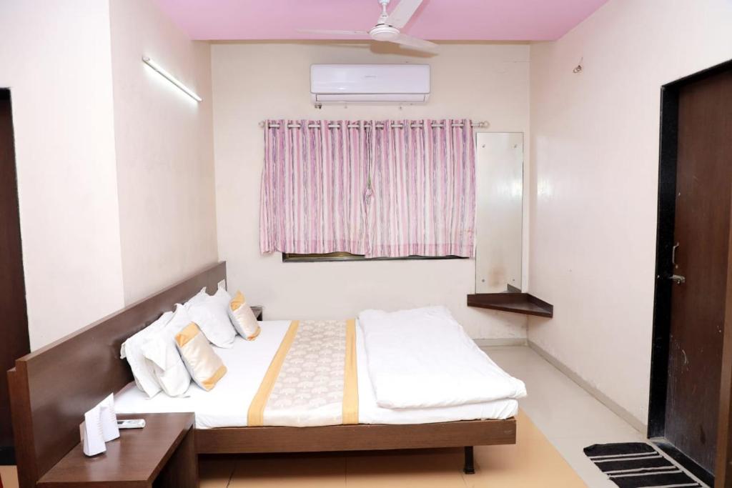 Hotel Annapura Residency, Chalisgaon — Hotel in Malegaon