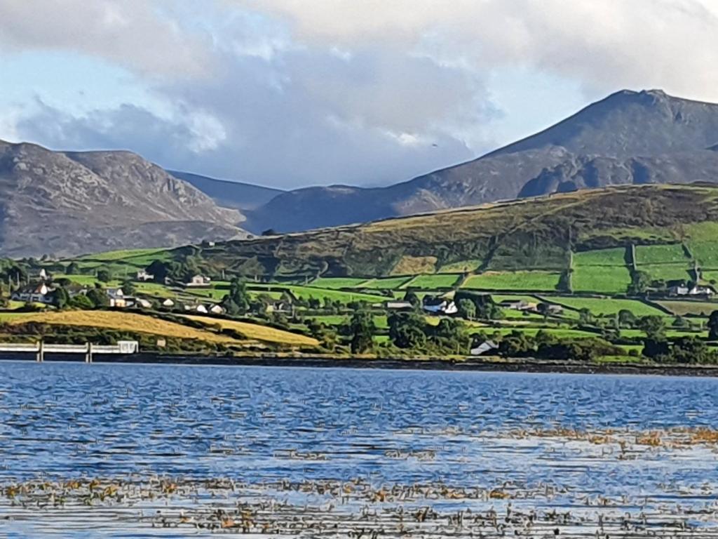 The Aul Shop & Public House -entire private annexe, Mourne Mountains