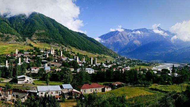 Bees Guesthouse, Mestia