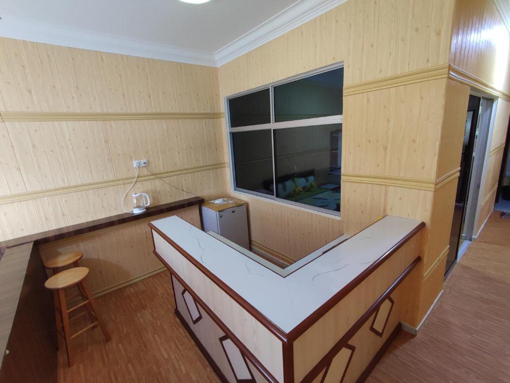 Teluk Batik Beach Apart ment Lumut Sitiawan NO POOL photo