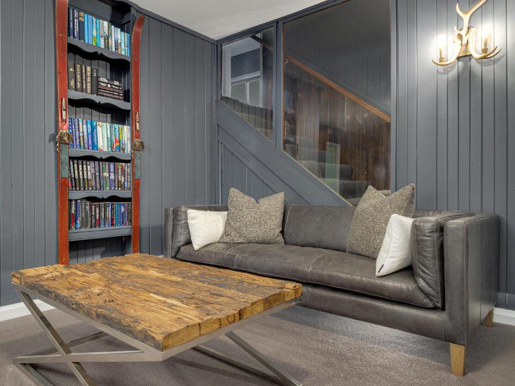 Chalet Alpina photo