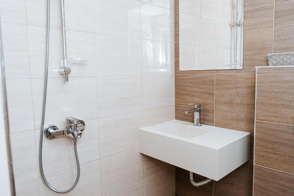 Hotel Tundzha - Renovated! photo