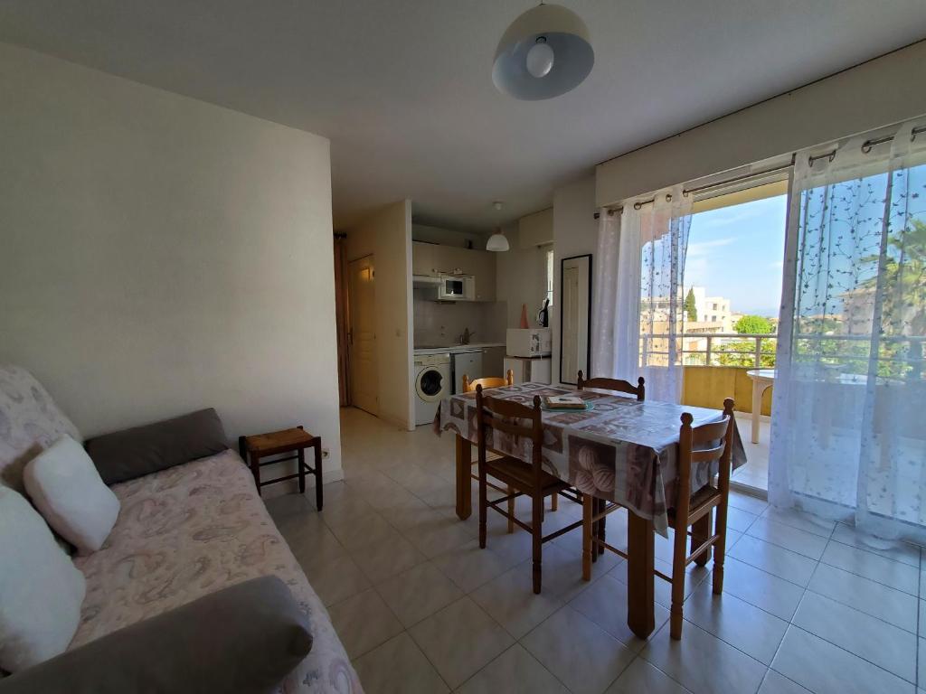 Port FREJUS Rives Latines Studio Cabine 30 m2 4 Pe - 3