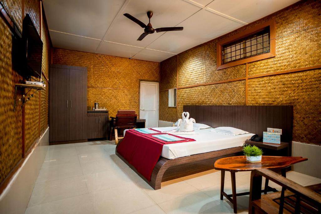 Palm Grove Eco Resort photo