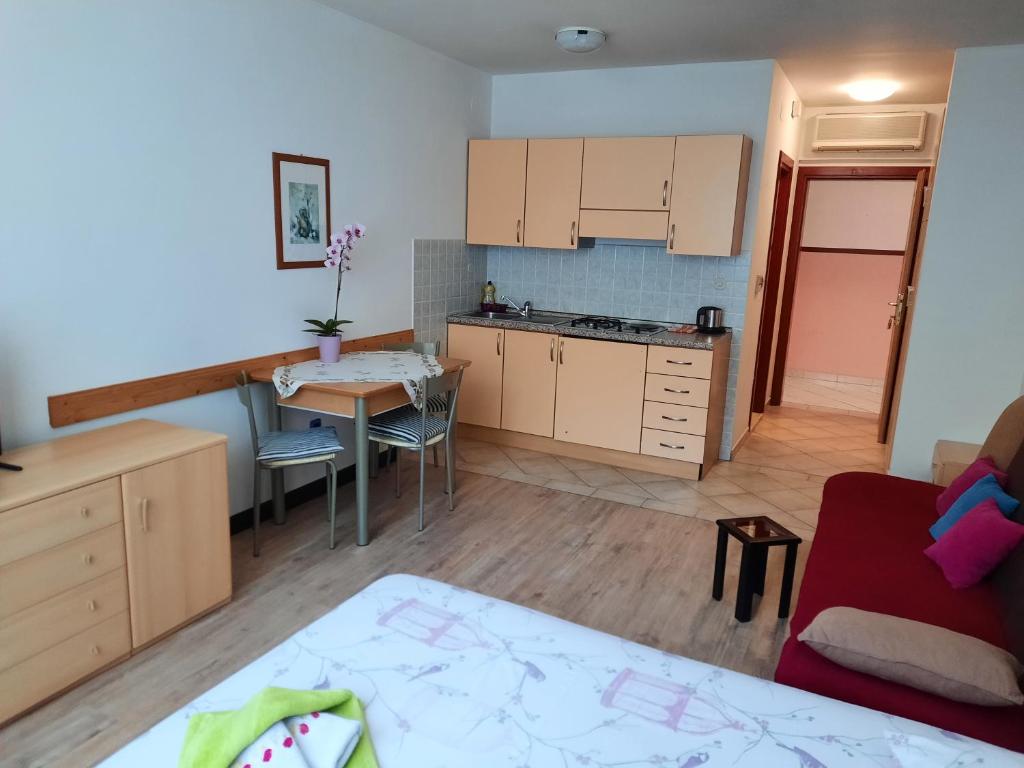 Apartmani Lorena, Pula