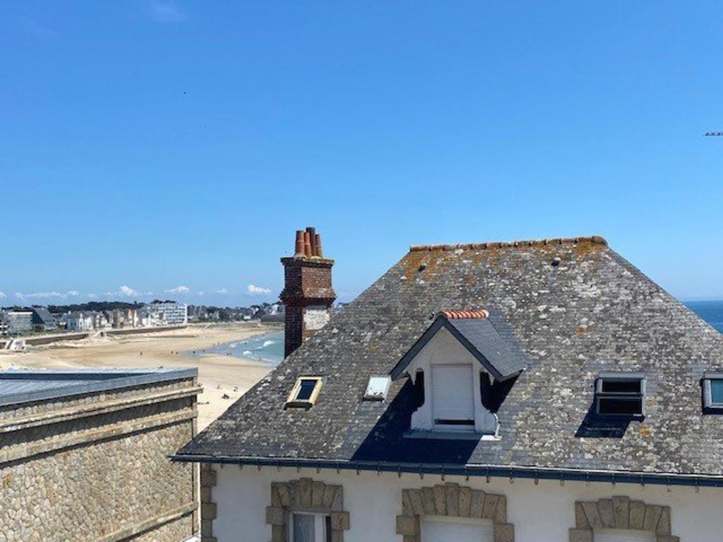 Quiberon : 2 pièces avec balcon, animaux acceptés, parking étroit - FR-1-478-112 - 2