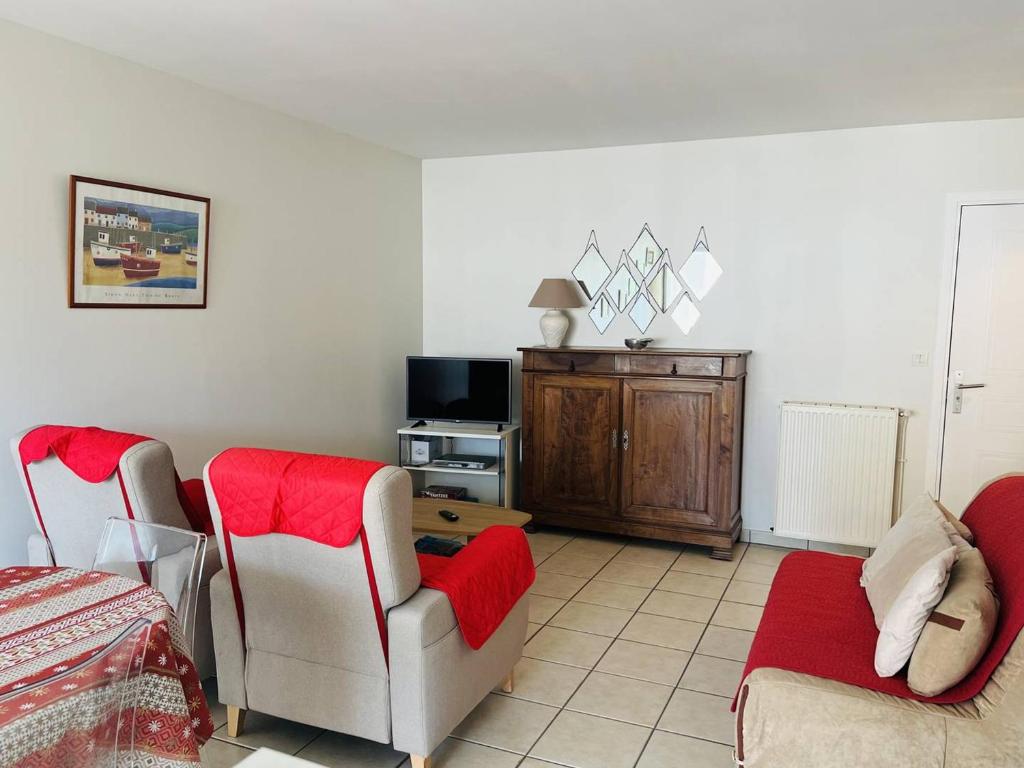 T2 à Cambo-les-Bains avec Accès Internet et Parking - 2