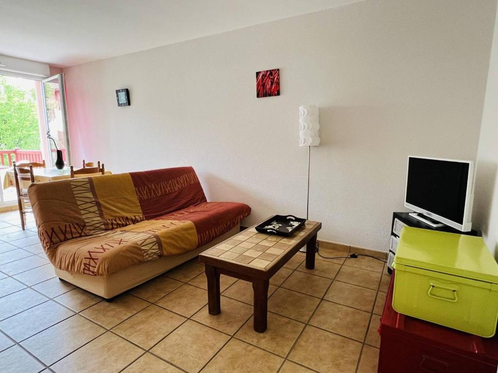 Appartement F2 avec piscine et parking à Cambo-les-Bains - 3