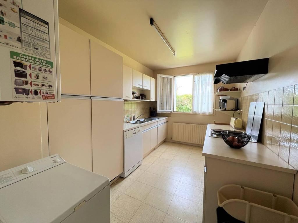 Appartement T3 à Cambo-les-Bains avec Wifi, Animaux Acceptés - 4 Couchages - 5