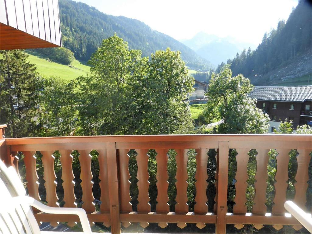 Appartement cosy pour 4-5 personnes, centre village, proche pistes, ascenseur, bien équipé - 2