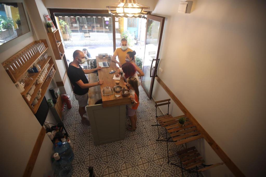 Kinzi House photo