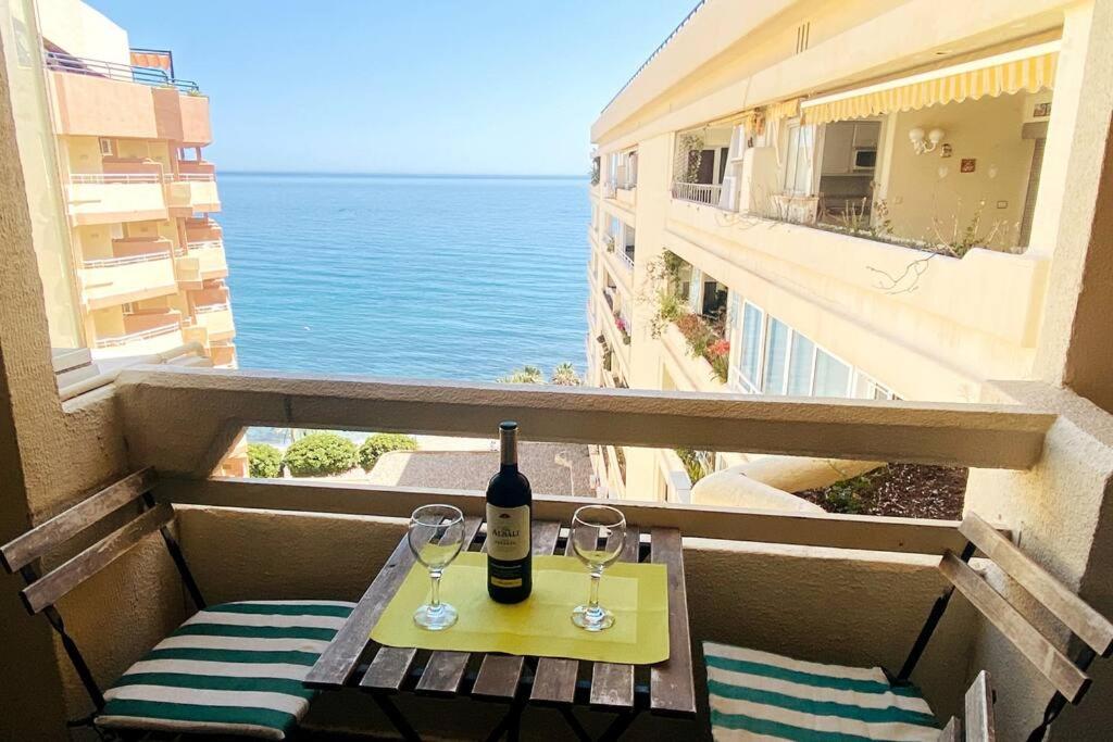 1st line on the beach! Center! /Rooftop pool, Marbella