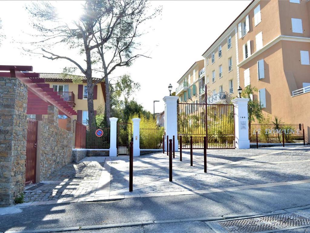Appartement 3 pièces avec clim, piscine et terrasse - 500m plage, parking, Cavalaire sur Mer - FR-1-226B-77 - 2