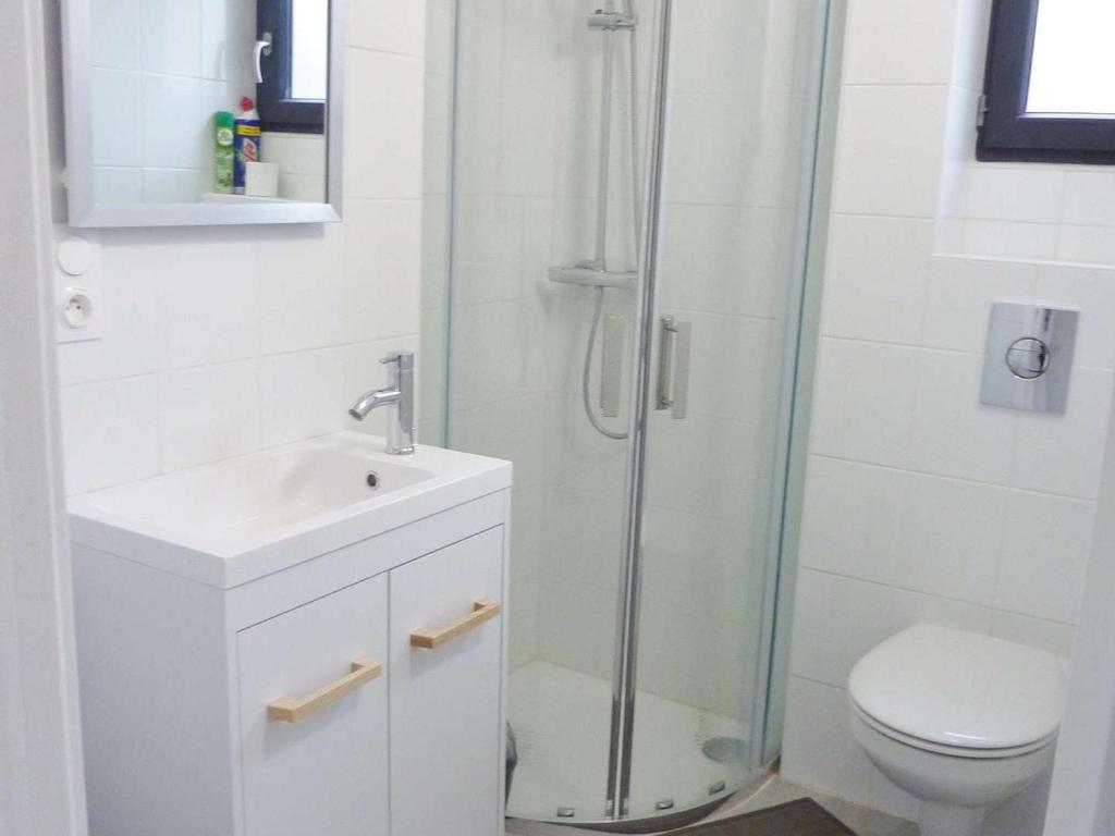 Appartement T2 rénové, climatisé, avec terrasse et parking, proche plage - FR-1-387-166 - 4