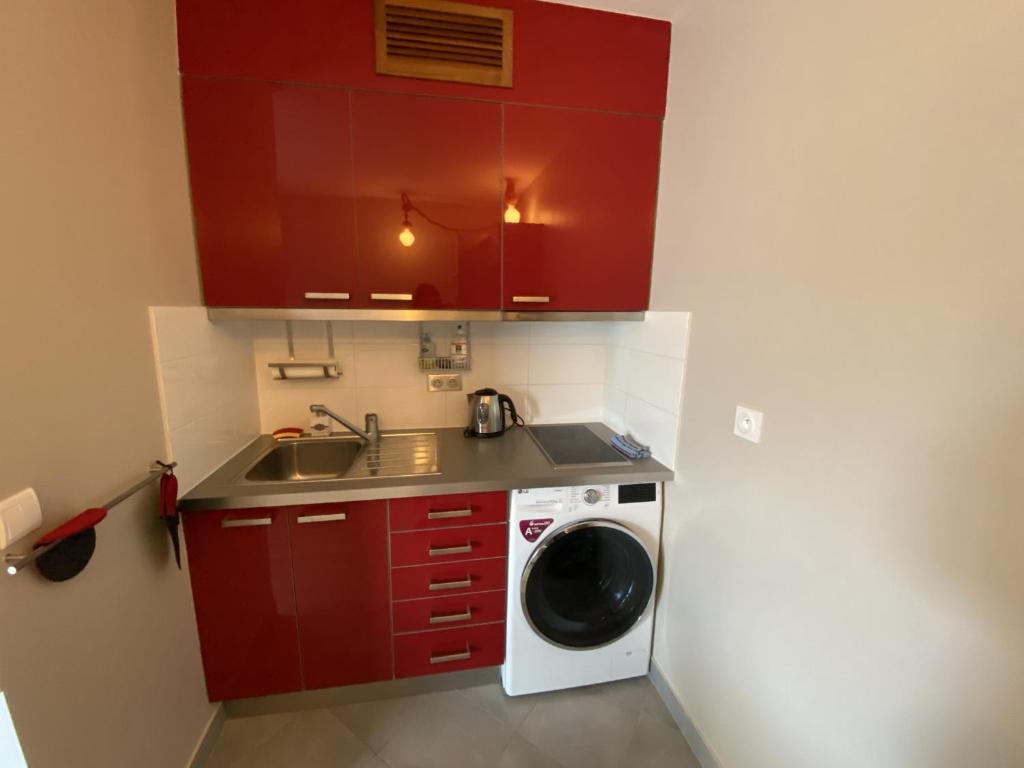 Studio refait à neuf, front de mer, avec parking, pour 3 personnes - FR-1-474-147 - 3