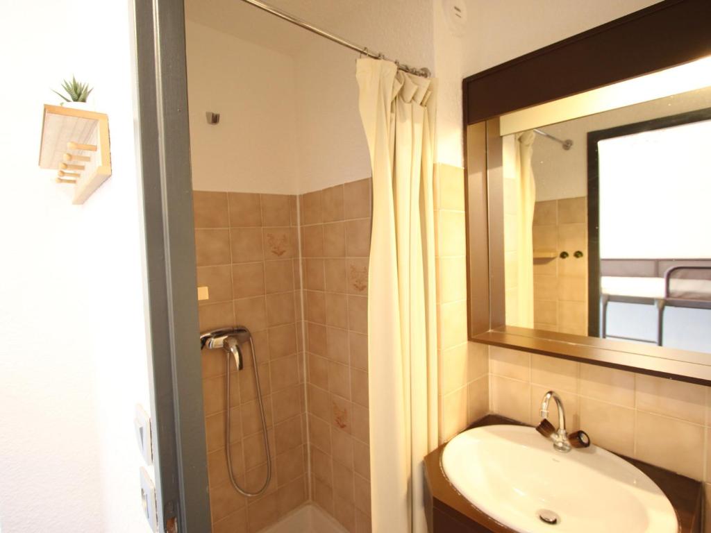 Studio rénové pour 4 avec canapé-lit, balcon et parking - FR-1-340-234 - 5