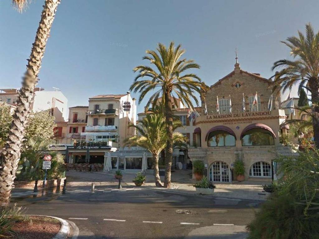 Appartement Climat. 4 pers. avec Parking Privatif au Lavandou, Proche Centre et Plage - FR-1-251-390 - 3