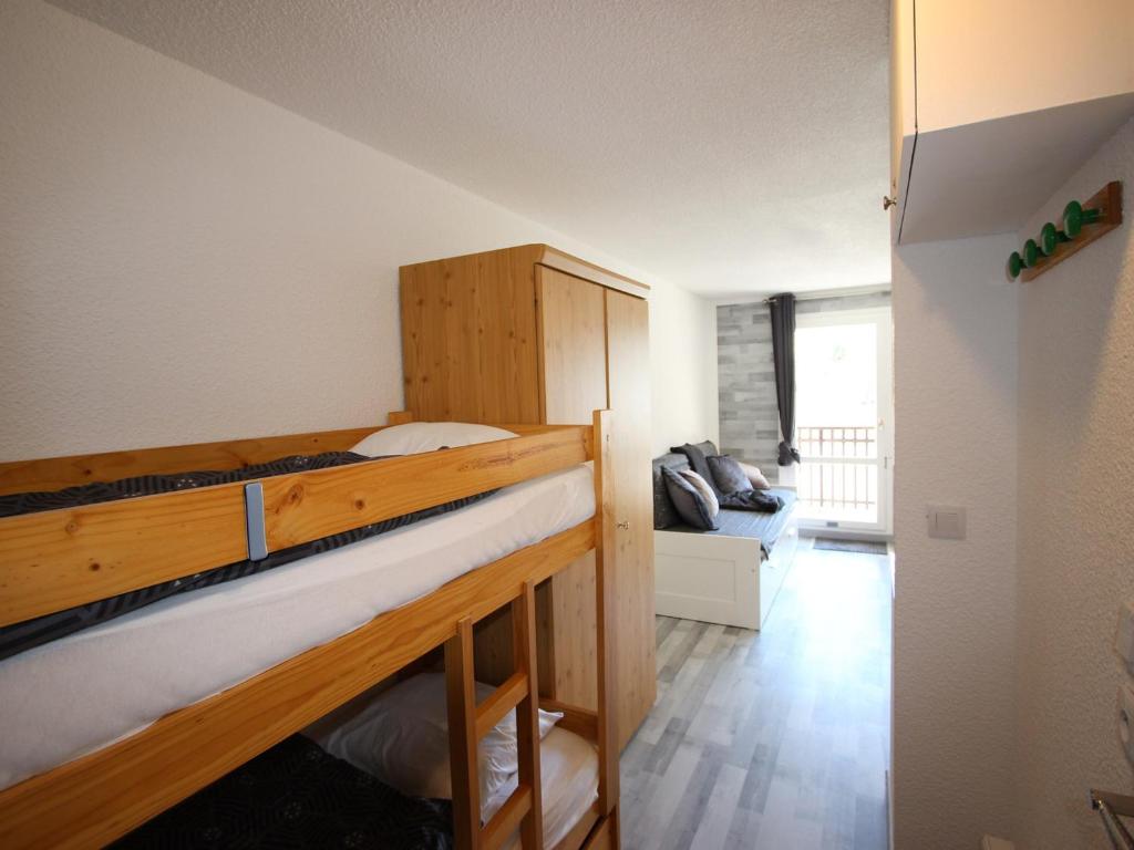 Studio rénové à Chamrousse, balcon, proche pistes - FR-1-340-235 - 4